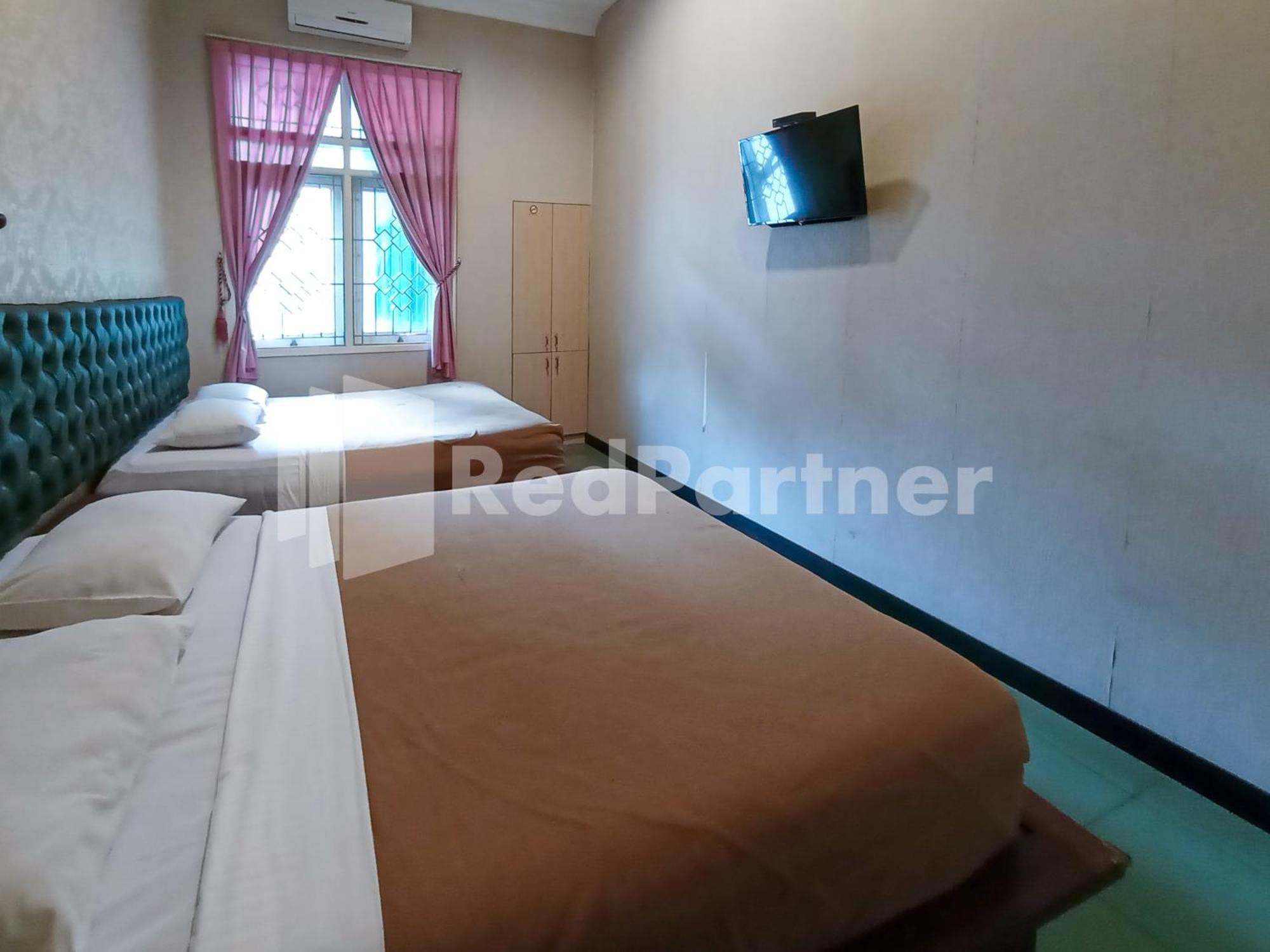 Nillo Hotel Kebumen Mitra Reddoorz מראה חיצוני תמונה