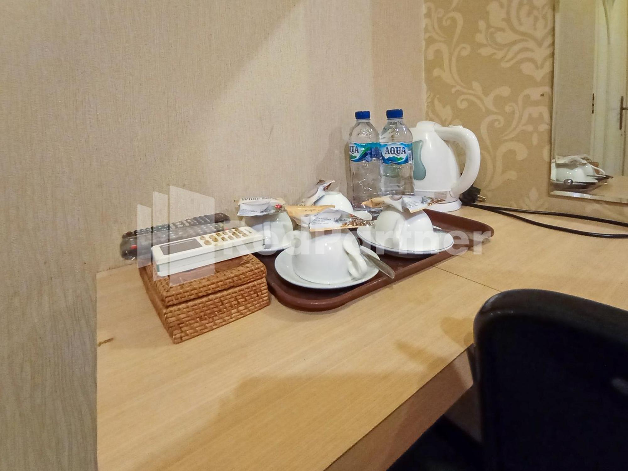 Nillo Hotel Kebumen Mitra Reddoorz מראה חיצוני תמונה
