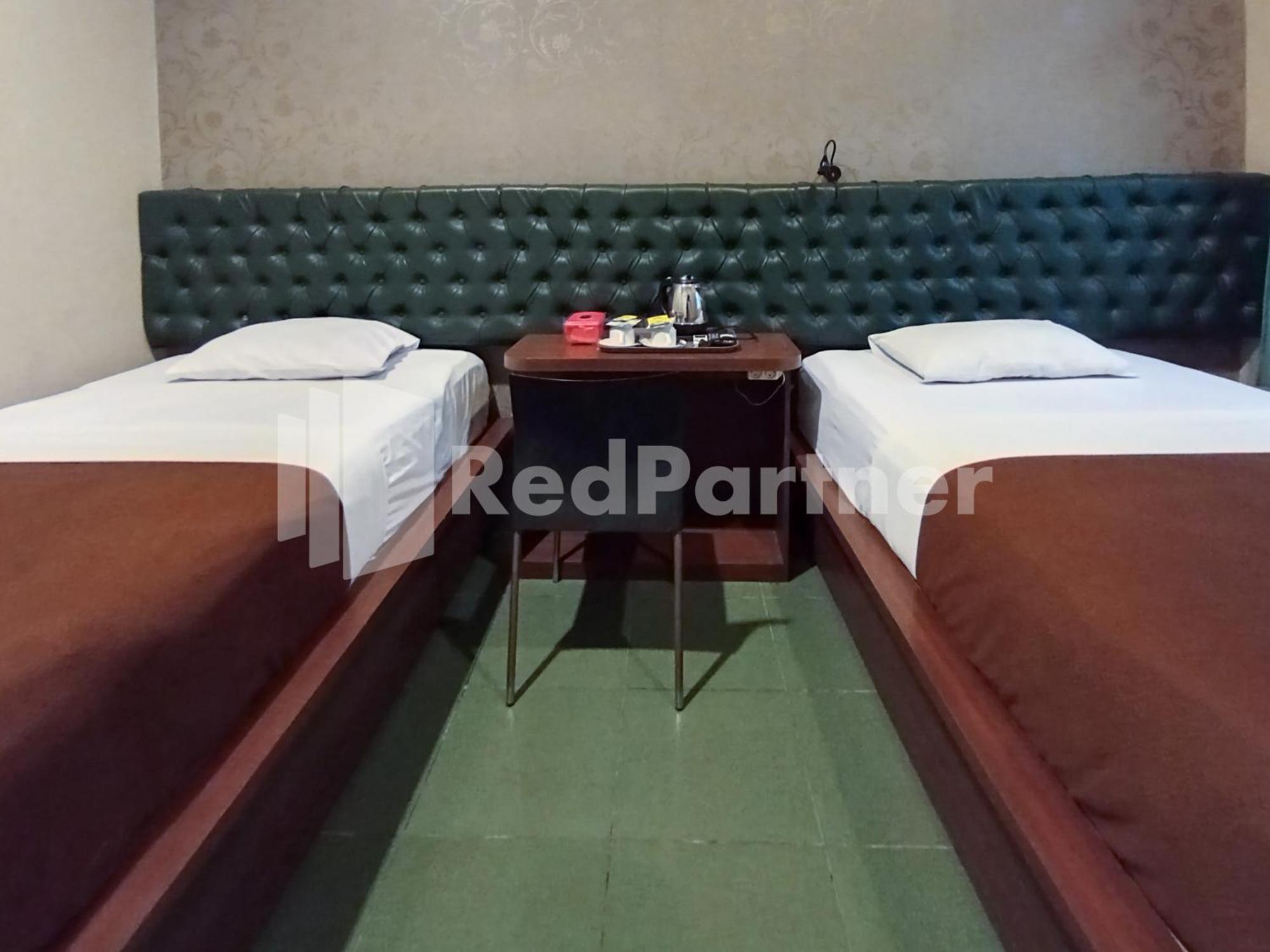 Nillo Hotel Kebumen Mitra Reddoorz מראה חיצוני תמונה