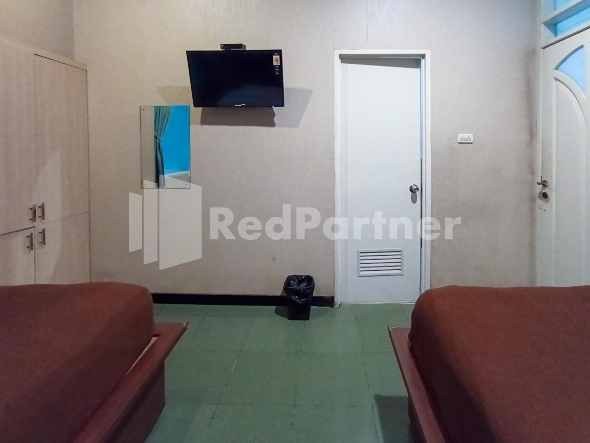 Nillo Hotel Kebumen Mitra Reddoorz מראה חיצוני תמונה