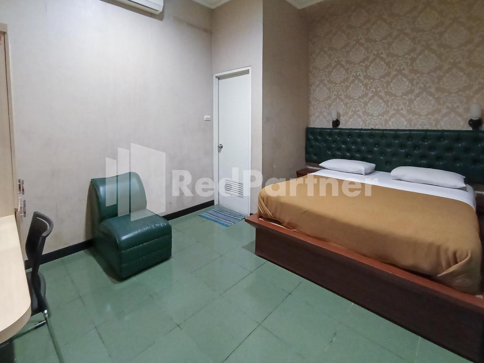 Nillo Hotel Kebumen Mitra Reddoorz מראה חיצוני תמונה