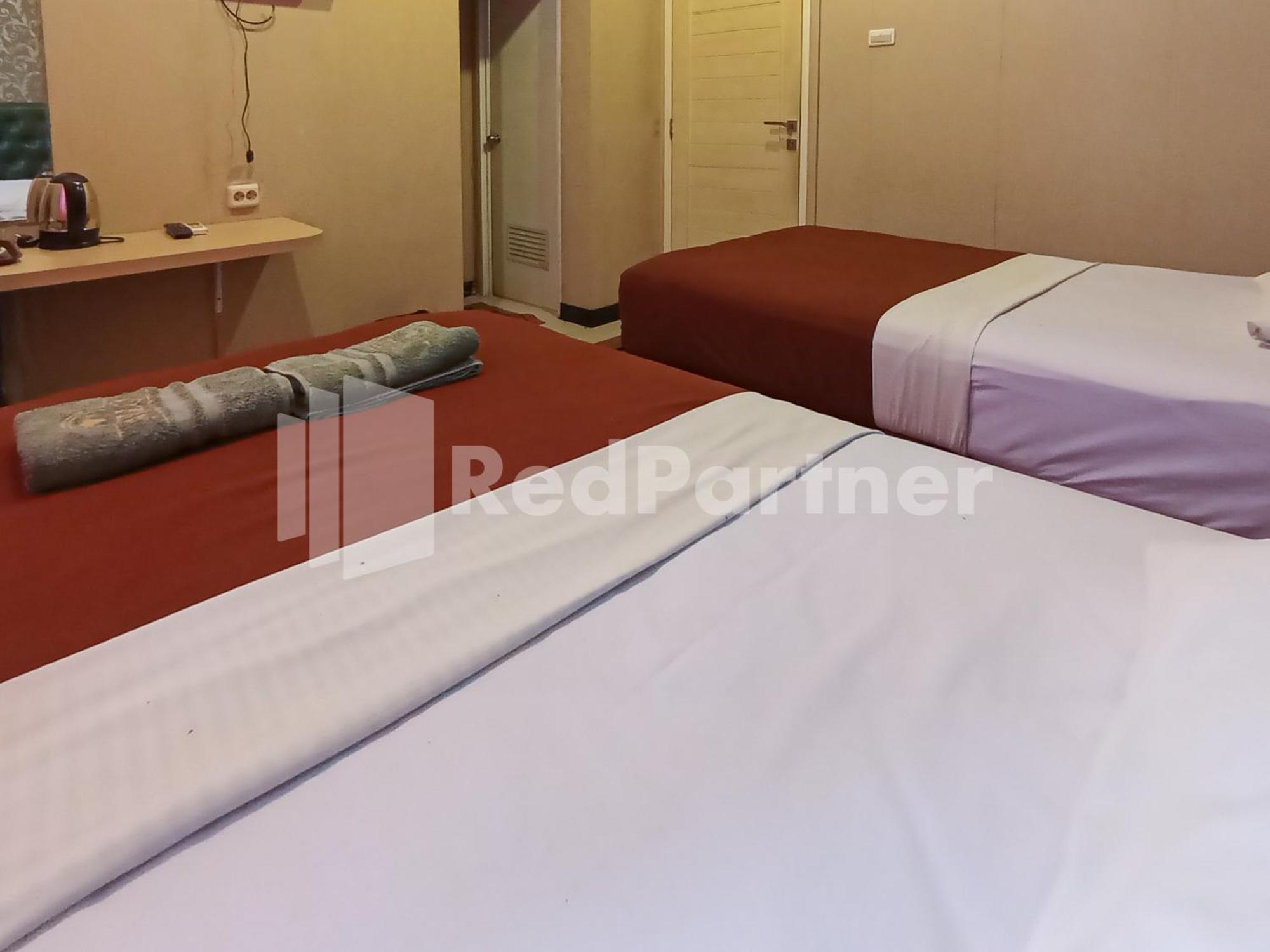 Nillo Hotel Kebumen Mitra Reddoorz מראה חיצוני תמונה