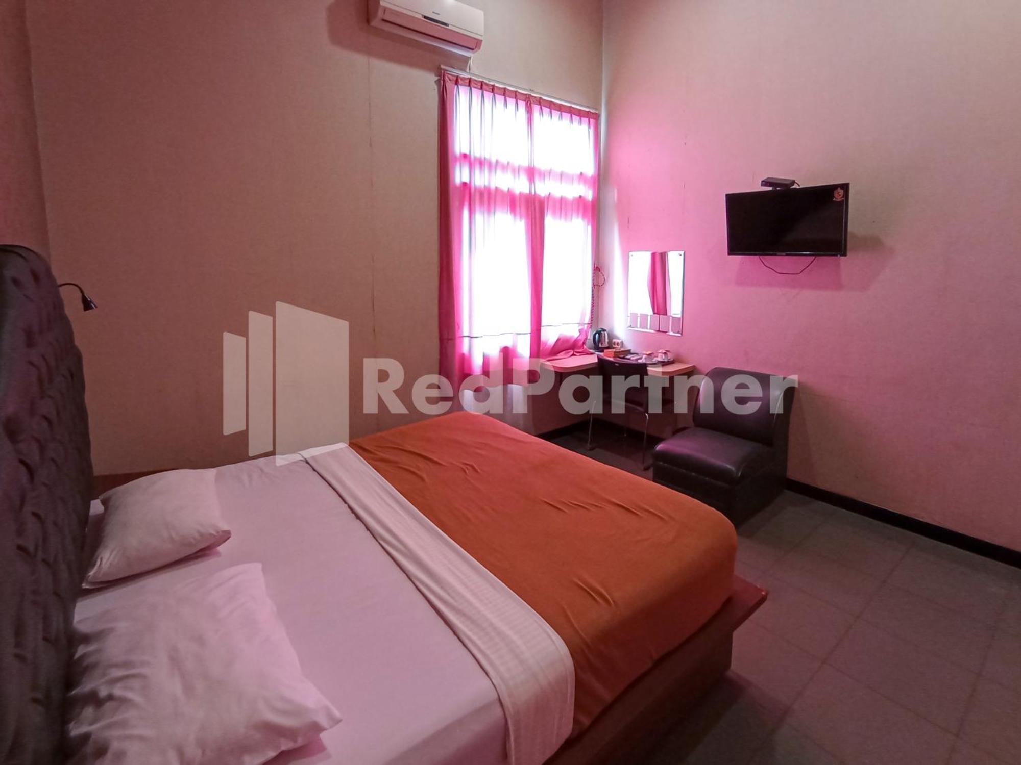 Nillo Hotel Kebumen Mitra Reddoorz מראה חיצוני תמונה