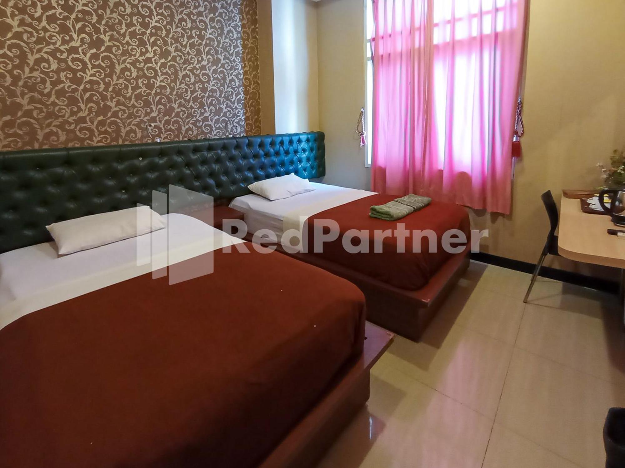 Nillo Hotel Kebumen Mitra Reddoorz מראה חיצוני תמונה