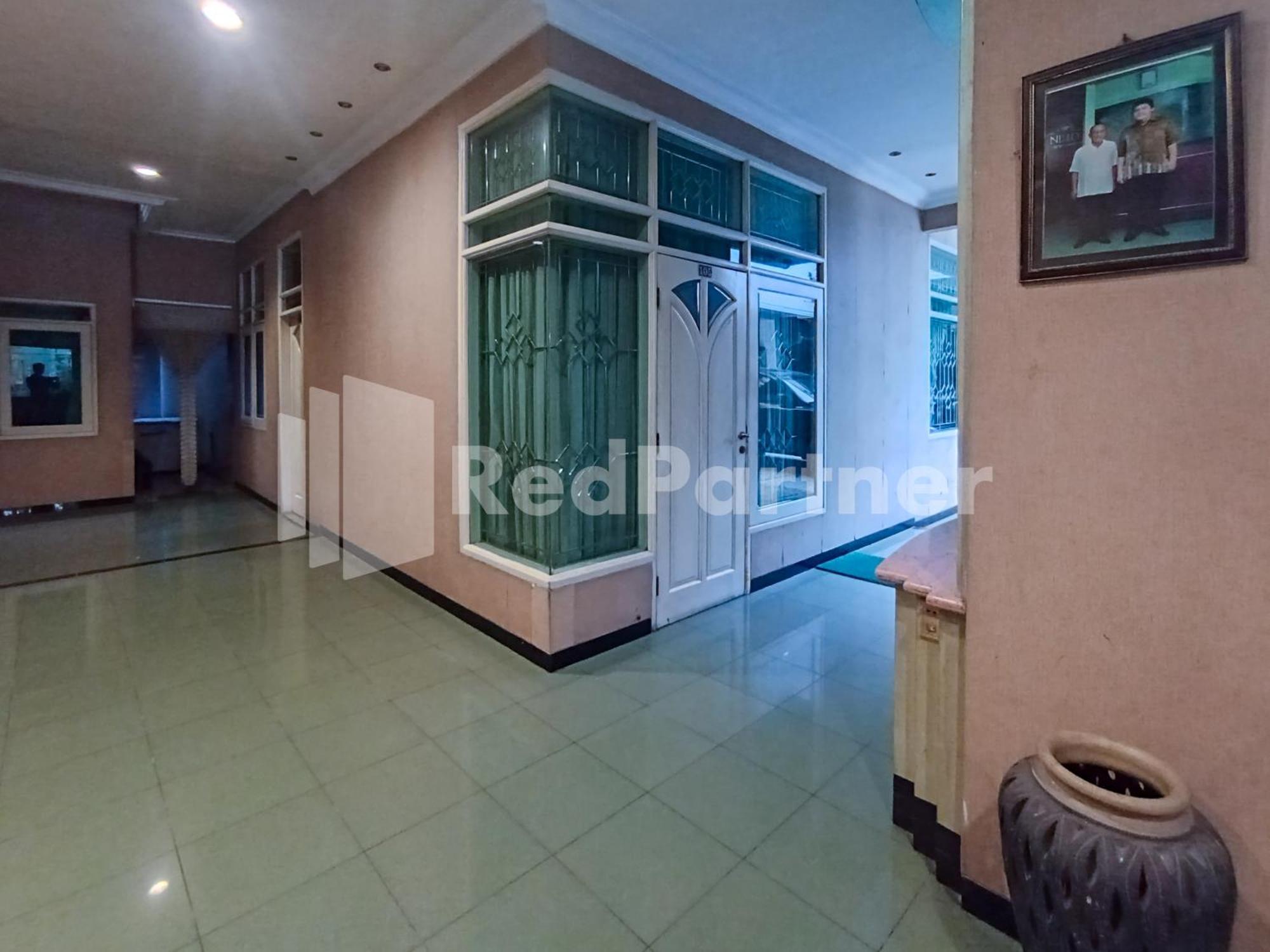 Nillo Hotel Kebumen Mitra Reddoorz מראה חיצוני תמונה